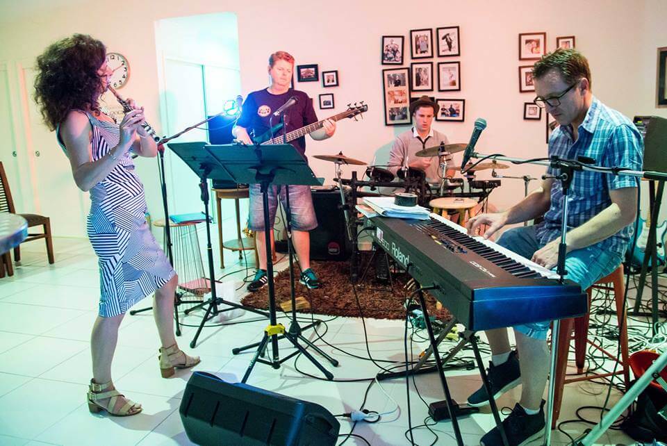 Sunshine coast families raise money for Project Kindy kindergartens in Malawi with music night at home