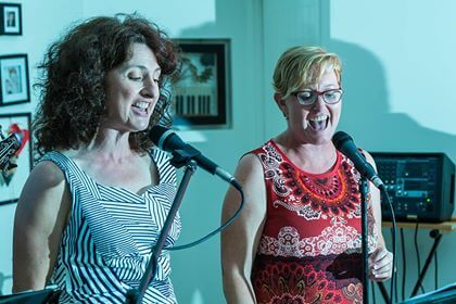 Sunshine coast families raise money for Project Kindy kindergartens in Malawi with music night at home