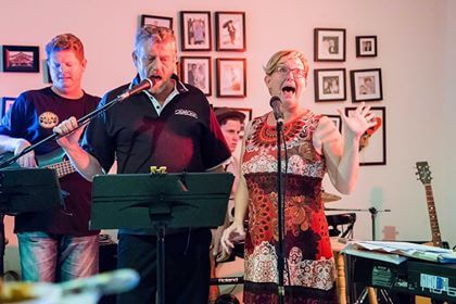 Sunshine coast families raise money for Project Kindy kindergartens in Malawi with music night at home
